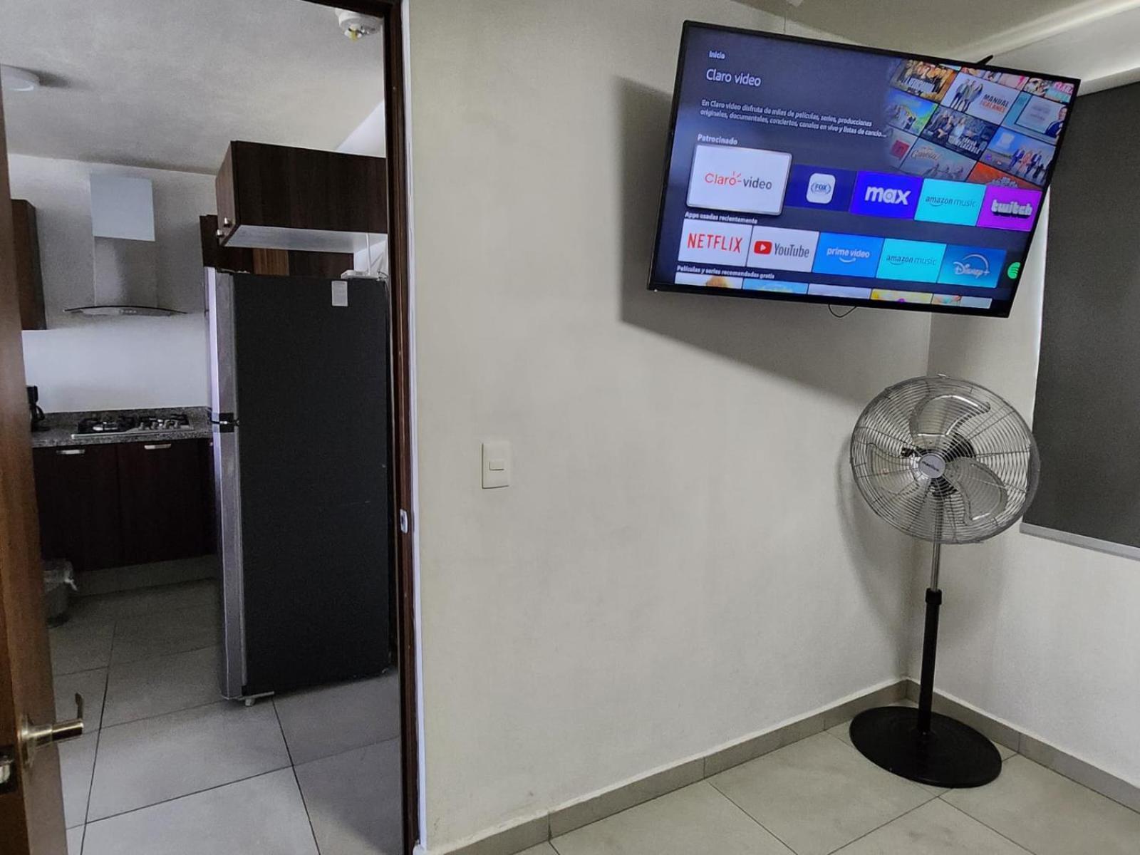 Departamento Nuevo Y Centrico Con Ambiente Familiar En Guadalajara Exterior foto